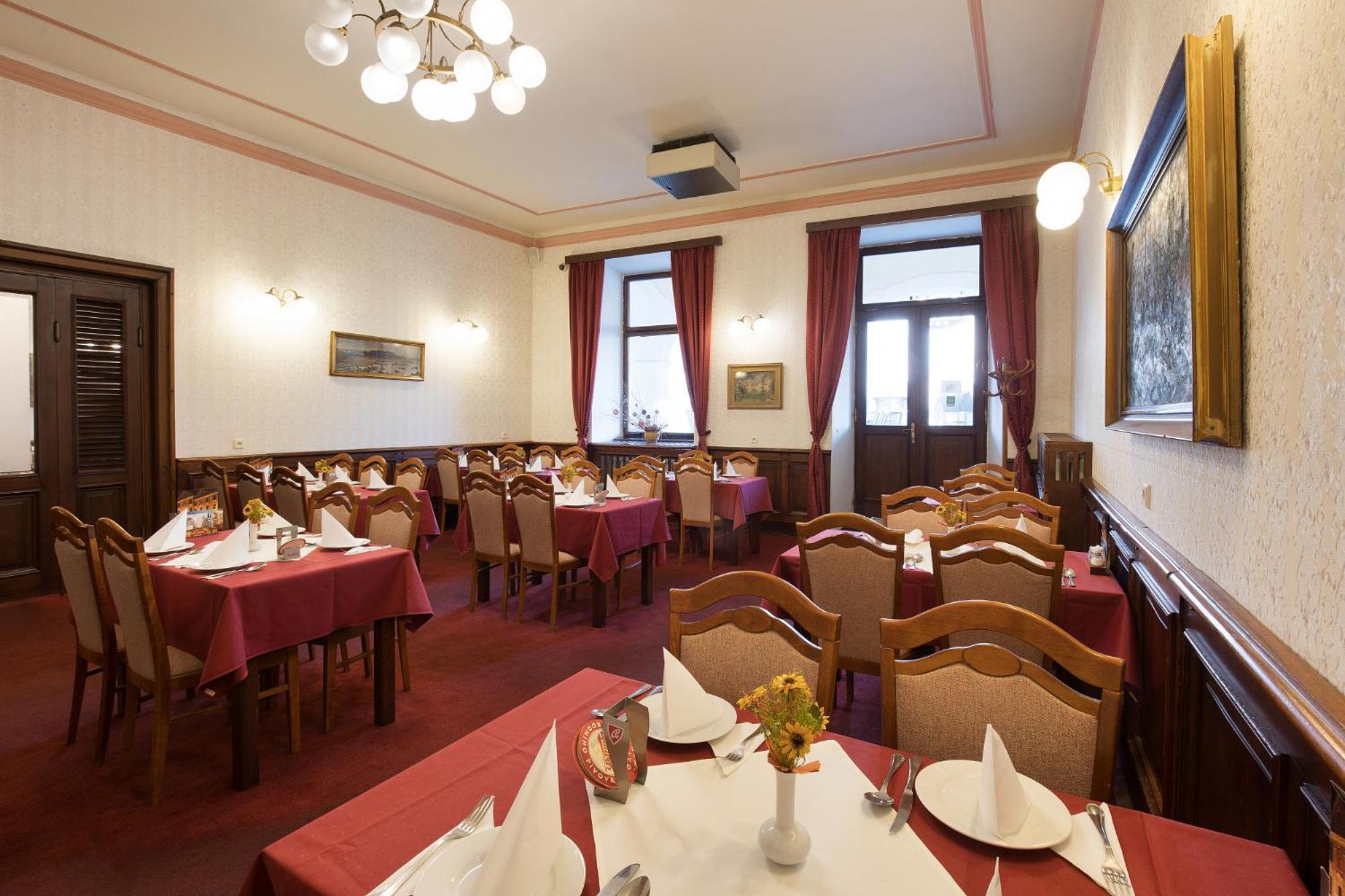 Hotel U Cerneho Orla Telcz Zewnętrze zdjęcie