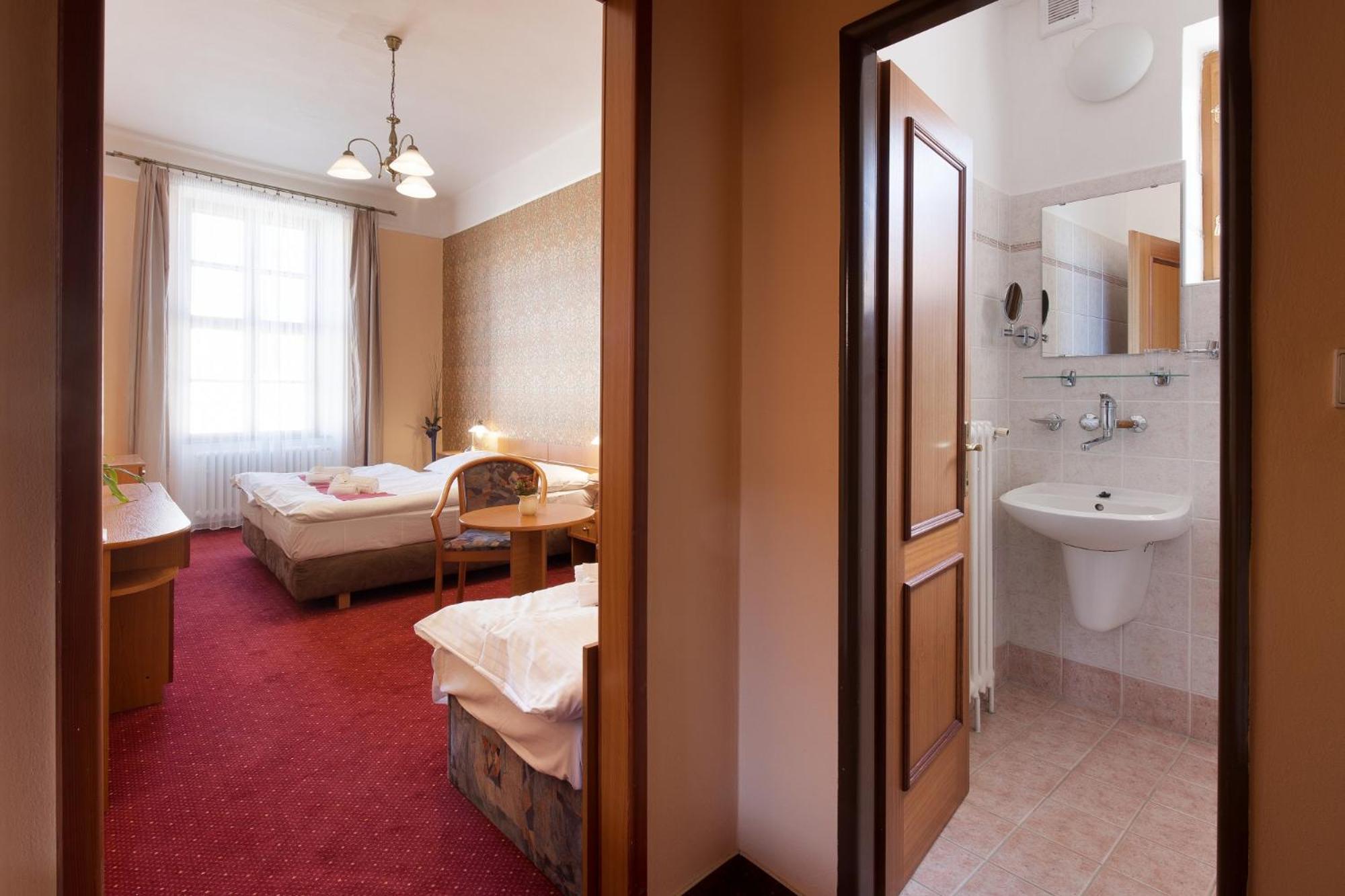 Hotel U Cerneho Orla Telcz Zewnętrze zdjęcie