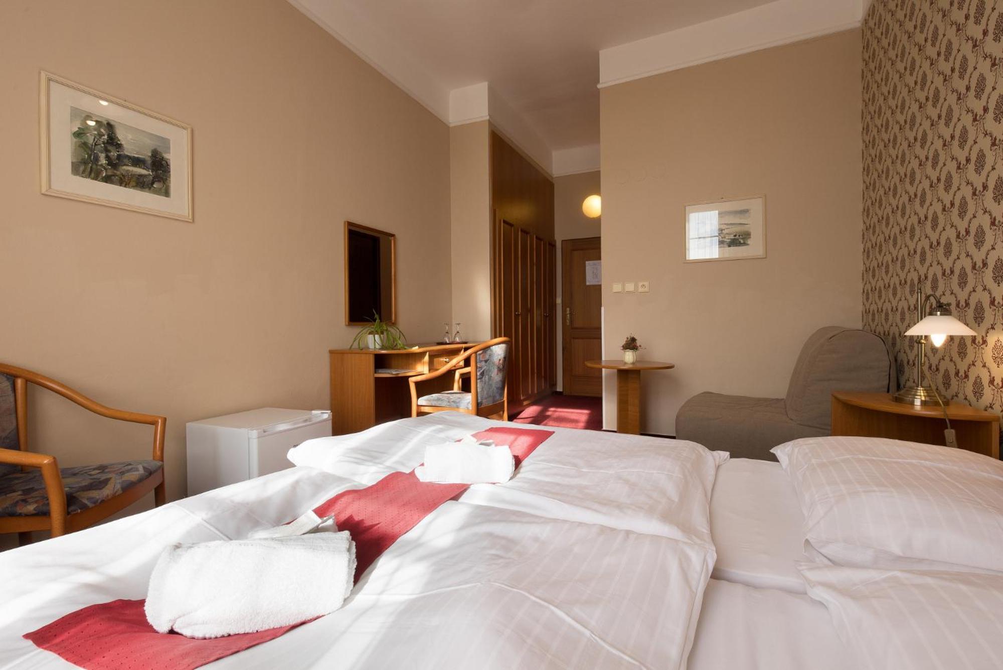 Hotel U Cerneho Orla Telcz Zewnętrze zdjęcie